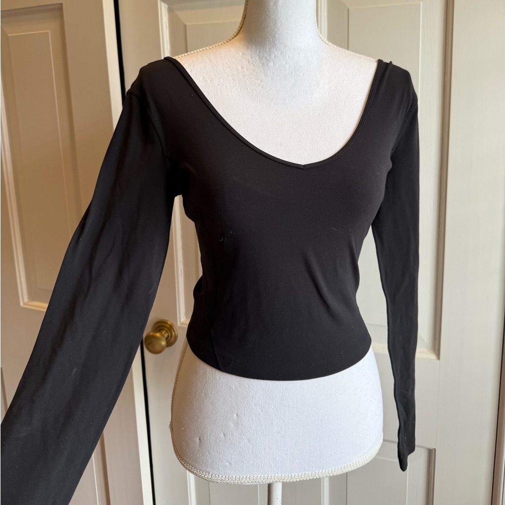 Lululemon Athletica Black Fitted Longsleeve Top